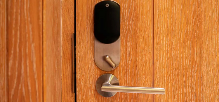 Automatic Locking Door Knob Ladera Ranch